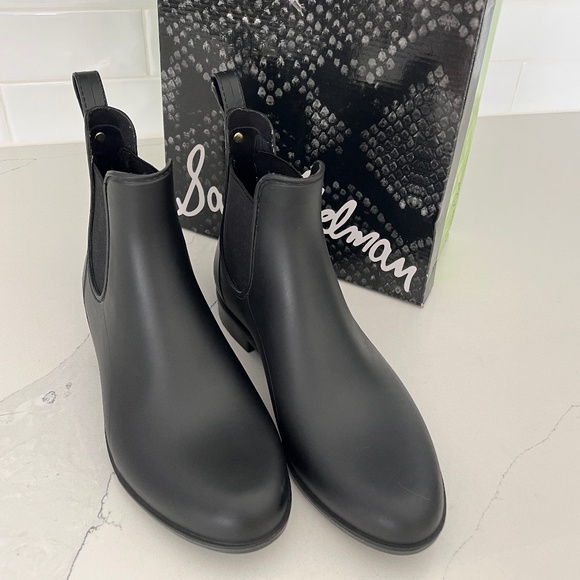Sam Edelman Black rubber rain ankle boot Size : 7W - Picture 6 of 7